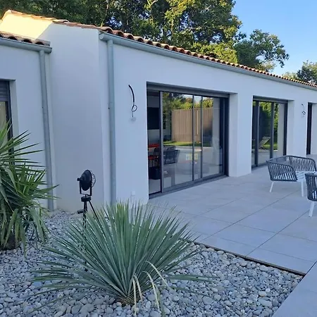 Maison Neuve Au Calme Proche La Rochelle Vila *